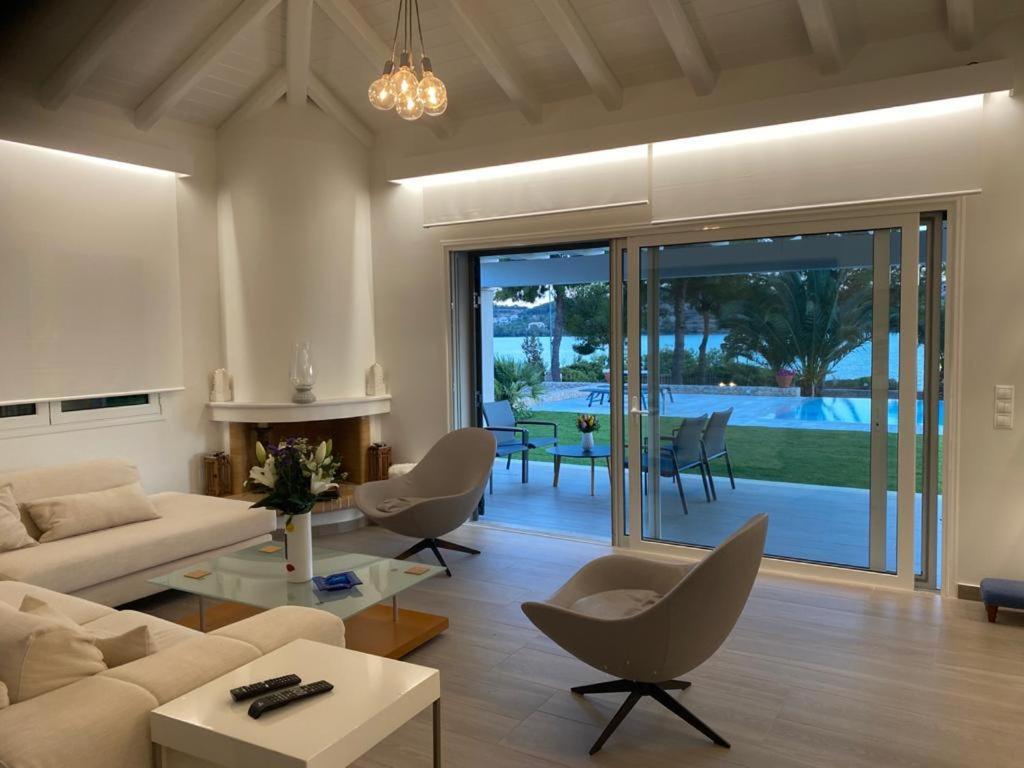 Villa Anthia Порто Хели Екстериор снимка
