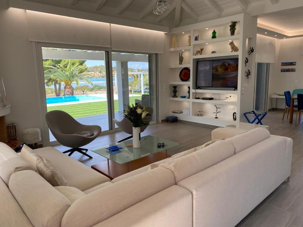 Villa Anthia Порто Хели Екстериор снимка