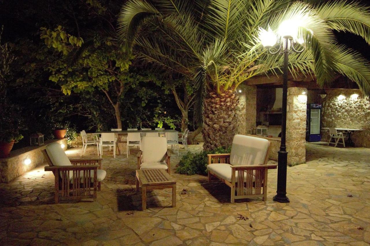 Villa Anthia Порто Хели Екстериор снимка